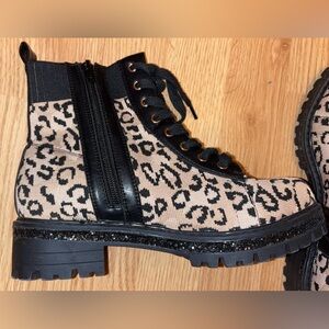 Size 8 Wide Women’s Boots